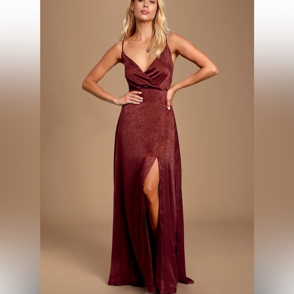 Lulus New With Tags Constantine Burgundy Satin Maxi Dress Size Medium